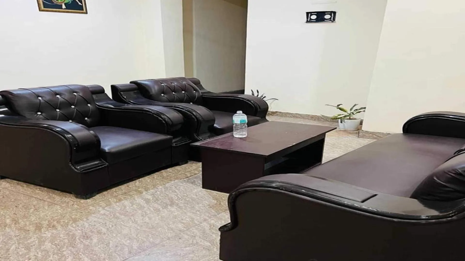 Hotel Elite Stay Gurgaon India