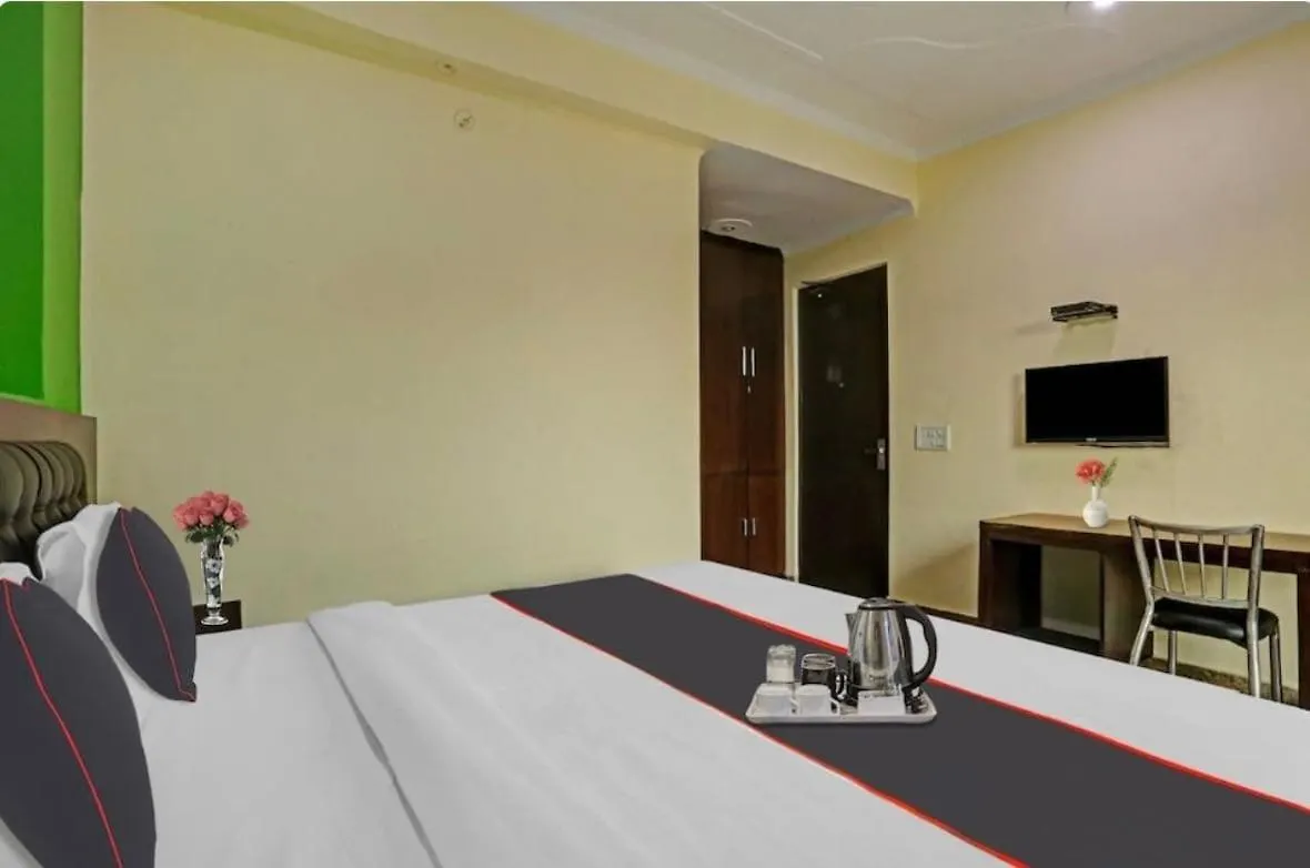 ***  Hotel Elite Stay 古尔冈 印度